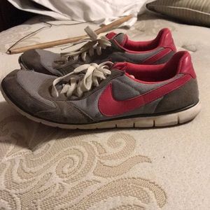 Nike tennis shoes